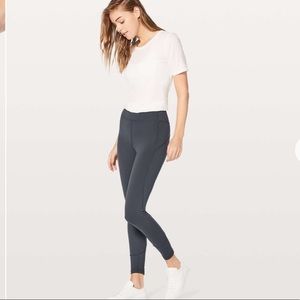 In movement Lululemon 7/8 leggings